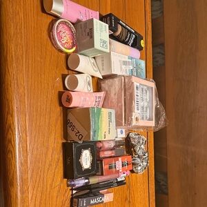Assorted Beauty and Skincare Products- all brand new- 25 pieces